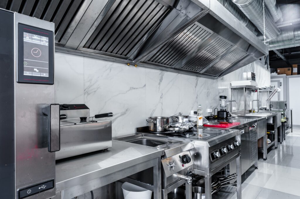 When Commercial Kitchens Need Specialized Pest Control As Fall Approaches
